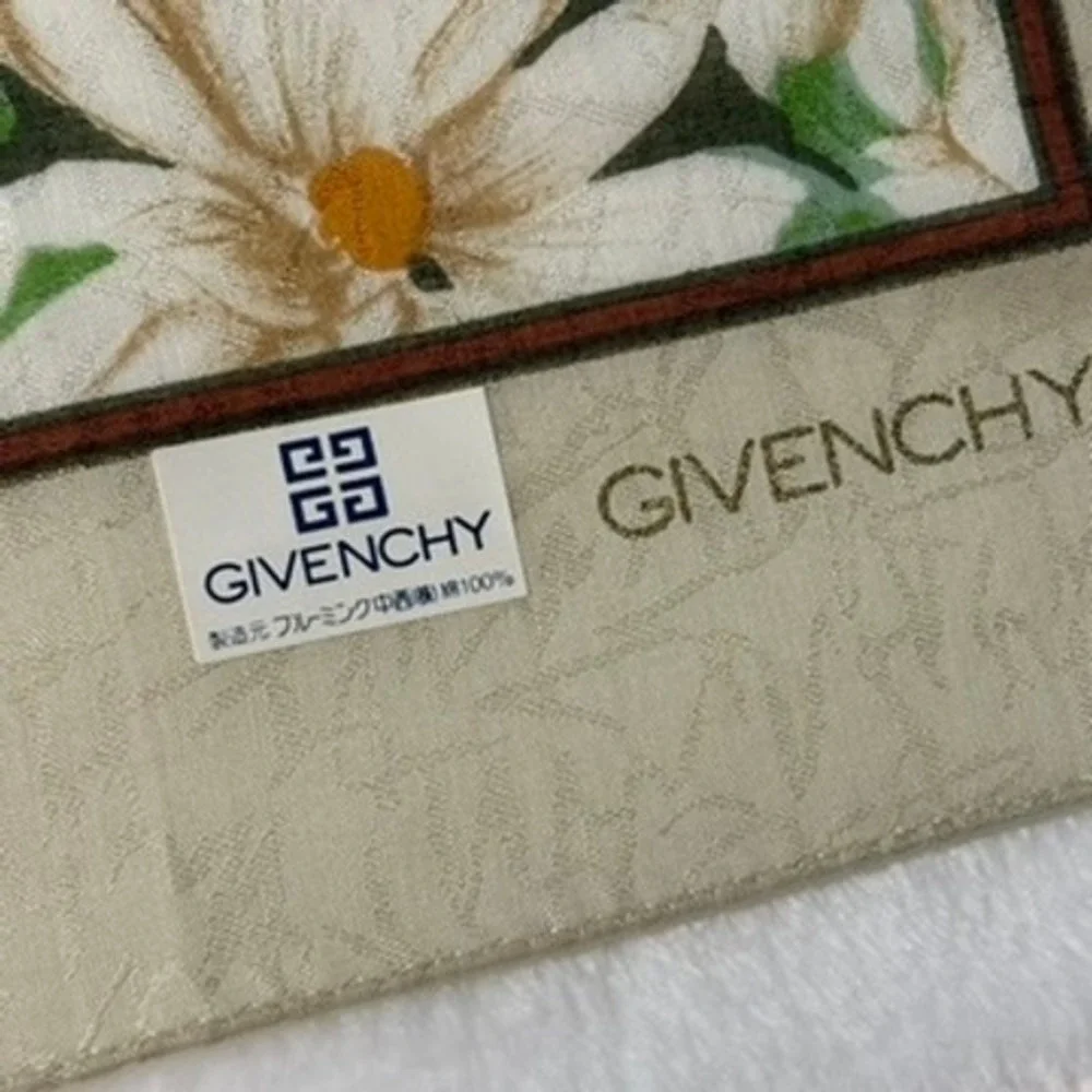 Vtg GIVENCHY Scarf Handkerchief Floral Daisy Cotton Beige 19